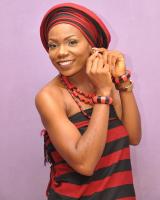 Idoma Lady